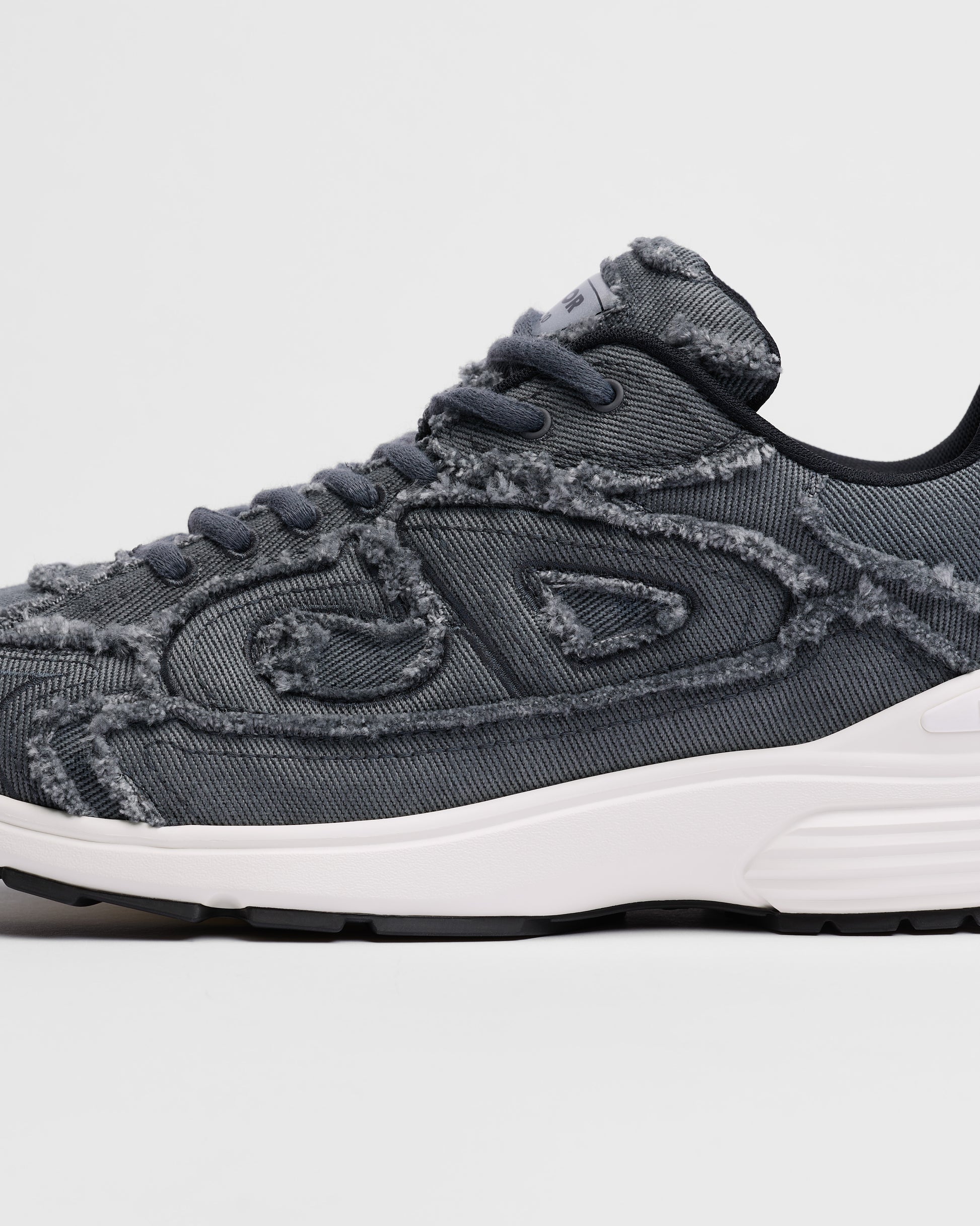 Dior B30 Countdown Denim Effrangé Gris vue 4 — TP SNEAKERS